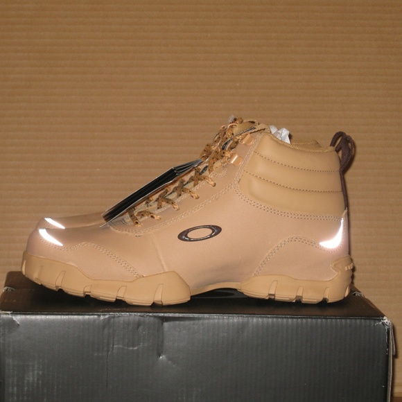 SOLD!!!  Oakley Men's Military Combat Boot   Tan - Picture 2 of 8